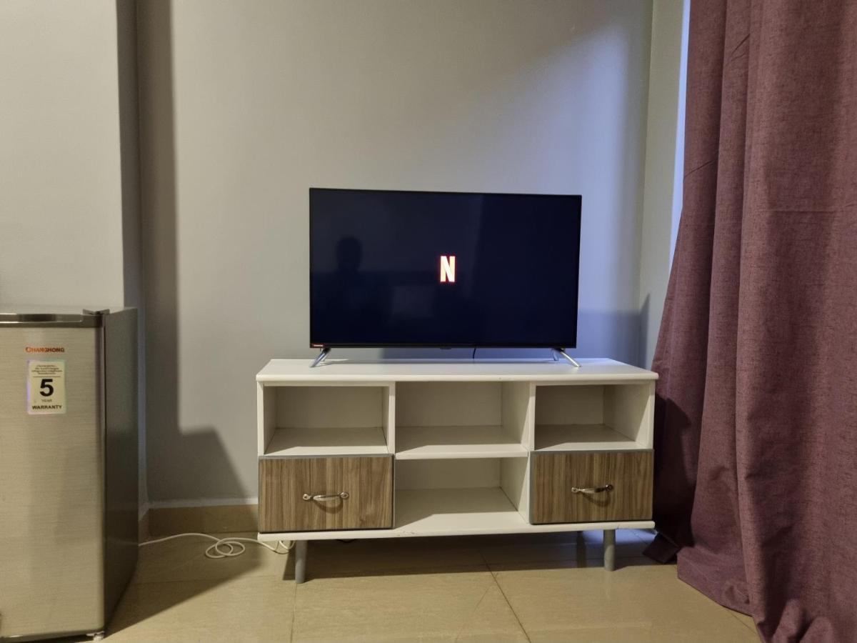 Eika Suites At Acacia Кампала Екстериор снимка