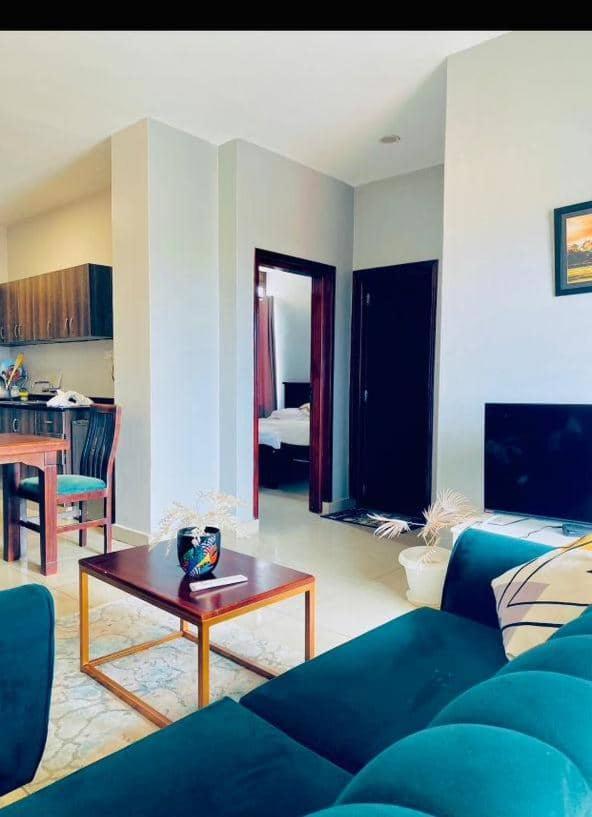 Eika Suites At Acacia Кампала Екстериор снимка
